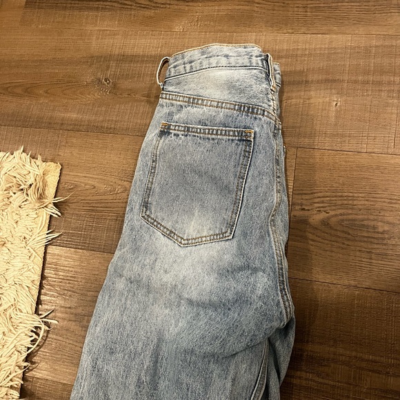 Princess Polly Asymmetrical Jeans - Picture 5 of 5